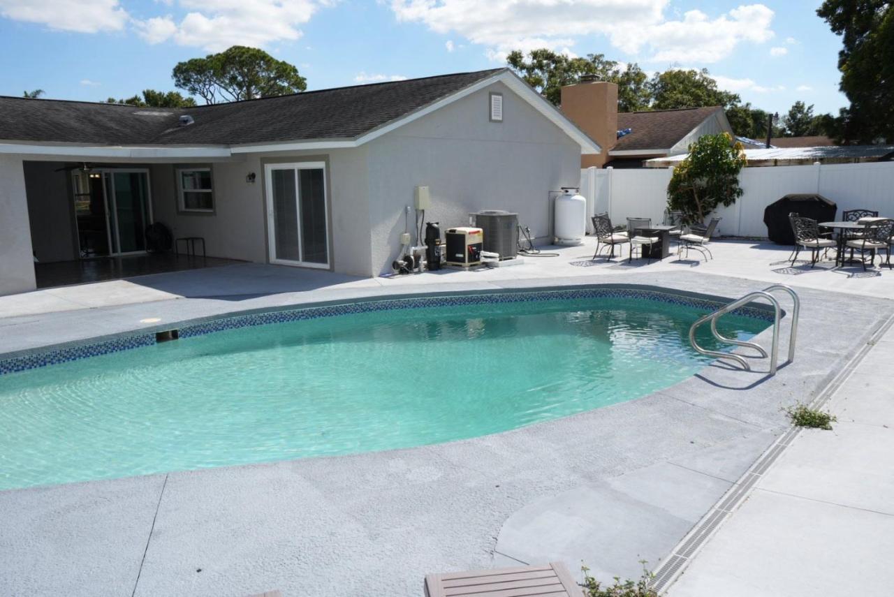 Hosting 1 Villa Tampa Luaran gambar